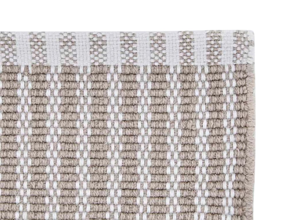Woodford Vintage Rug to Hire