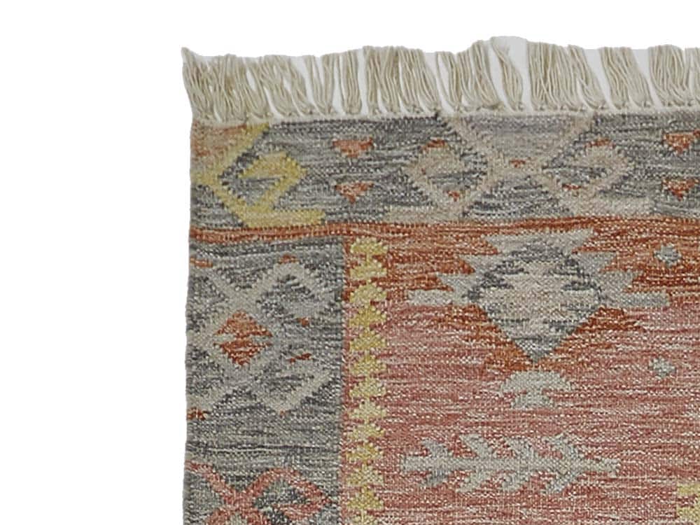 Eros Rug for hire