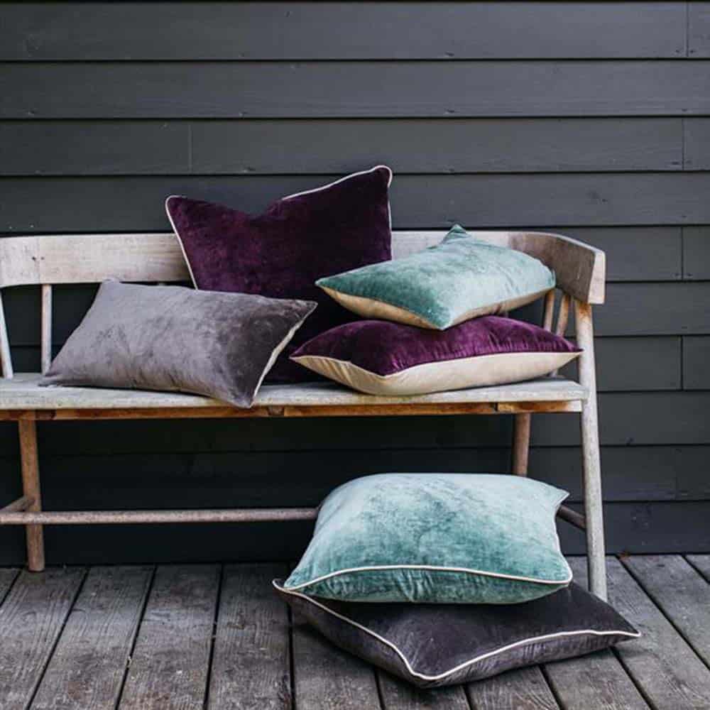 How to Style Cushions Like a Pro