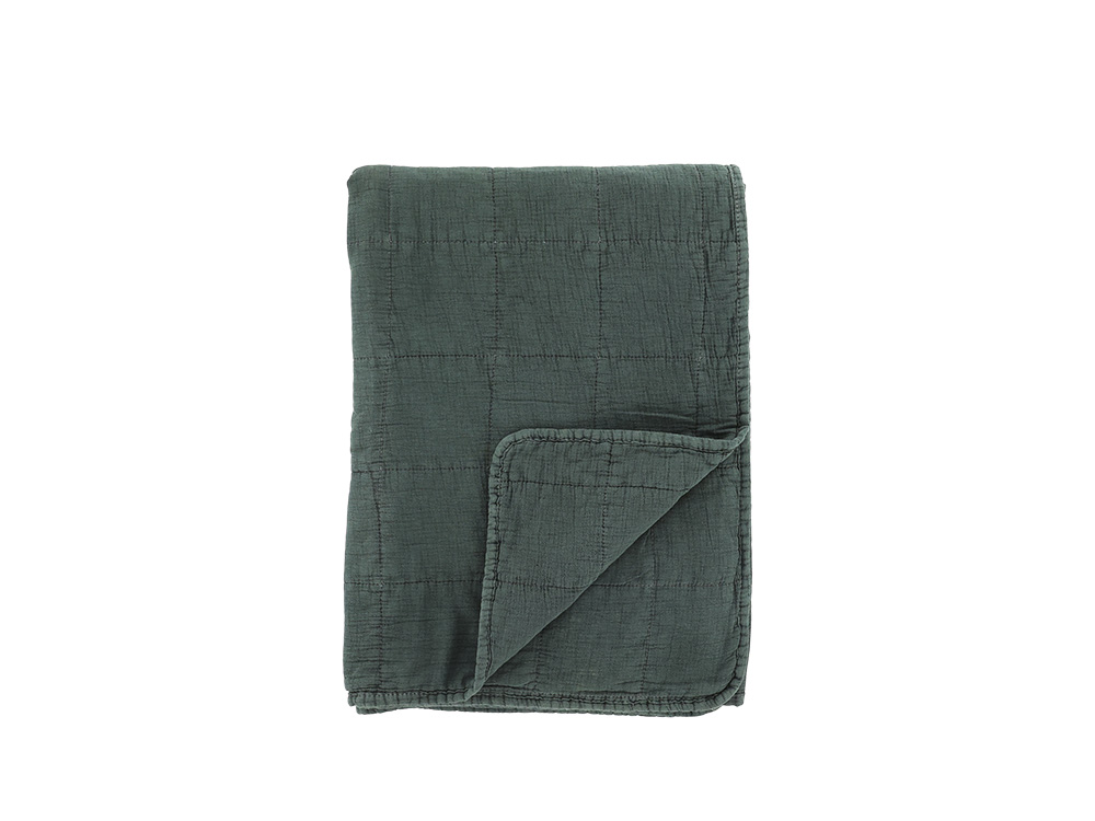 Quilted throw / blanket for hire