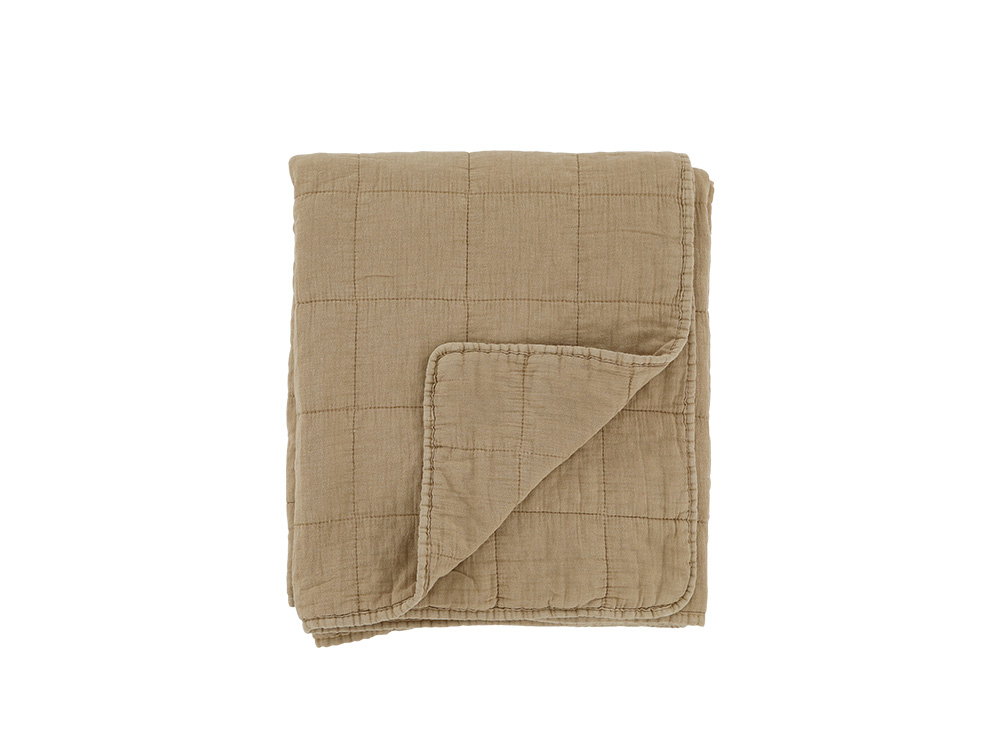 Quilted throw / blanket for hire