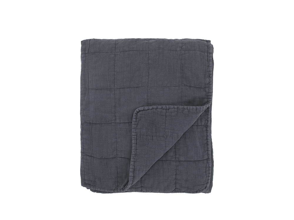 Quilted throw / blanket for hire