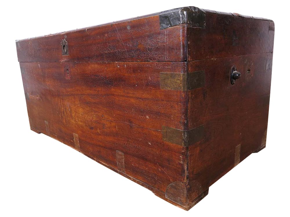 Vintage Wooden Trunk for Hire