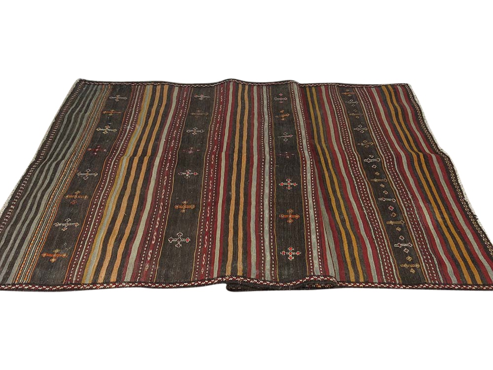 Woolen Rug for Hire