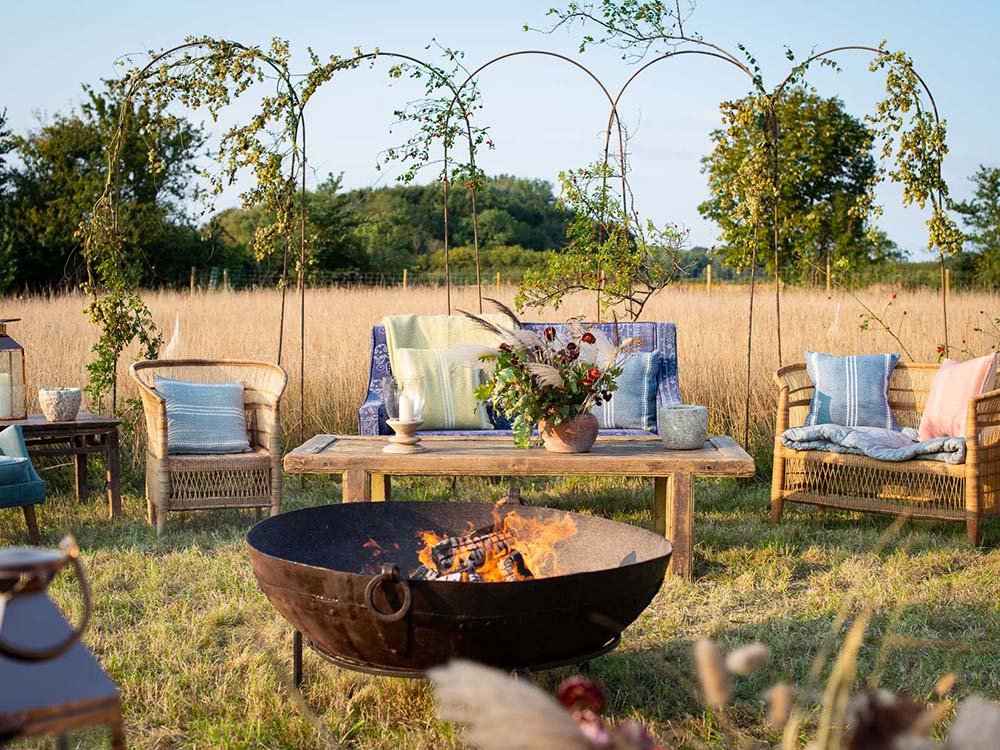 Vintage Metal Arches for Hire