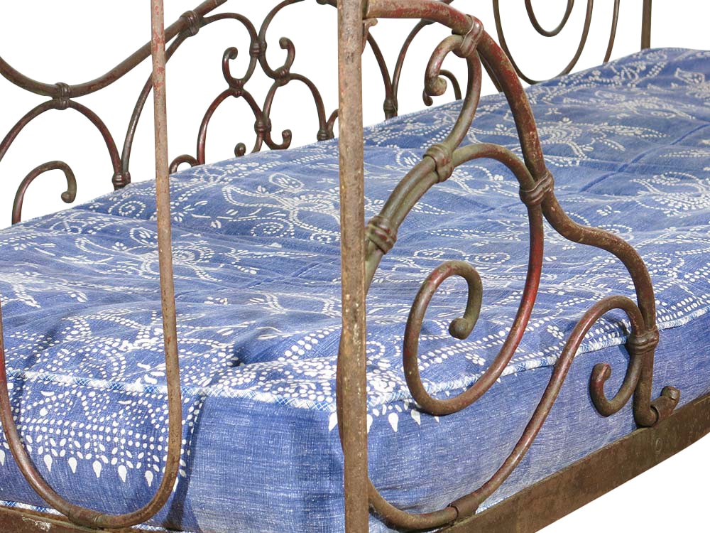 Vintage Daybed for hire Cheltenham