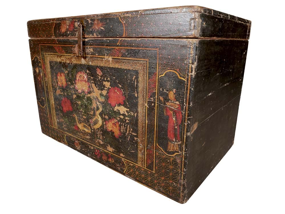 Antique Trunk for Hire