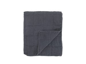 Quilted throw / blanket for hire