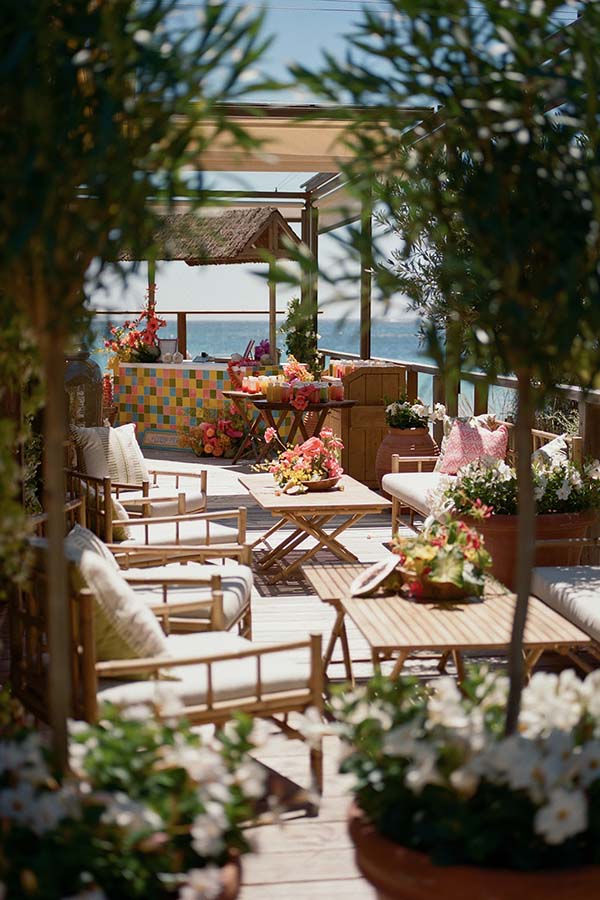 Summer Outside: Furnishing Perfect Alfresco Weddings and Events